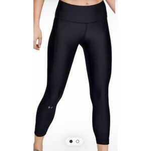 Under Armour HeatGear Black Leggings Cropped Athletic Workout Women's Size M